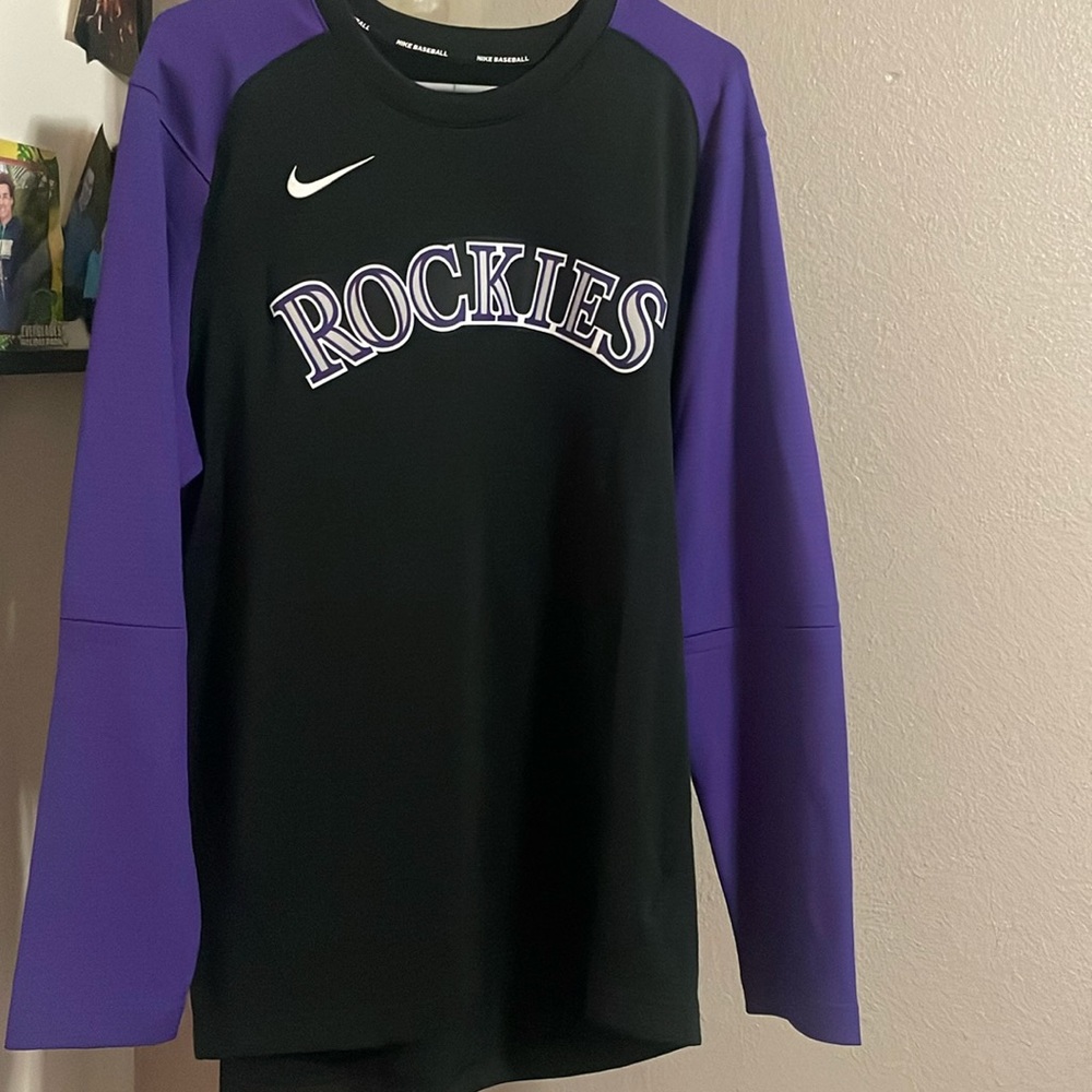 Colorado Rockies NWT long sleeve pullover